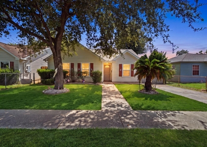 5306 Jewel Street - Photo 1