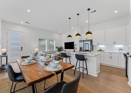 332 Neyland Street - Photo 1