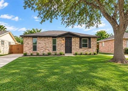 4705 Pine Street - Photo 1