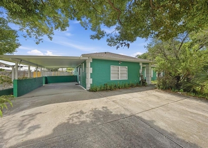 515 Floral Drive - Photo 1