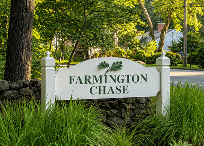5 Farmington Chase Crescent - Photo 1