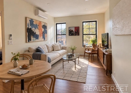 63 Ralph Avenue - Photo 1