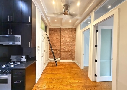 West 14th Street - Photo 1