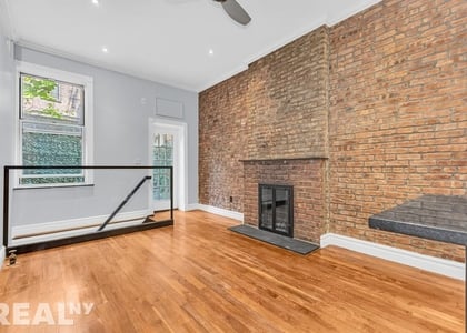 Hudson St - Photo 1