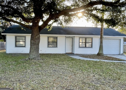 154 Greenacre Circle N - Photo 1