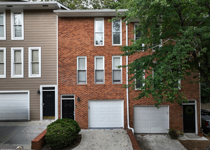653 Park Village Drive Ne - Photo 1