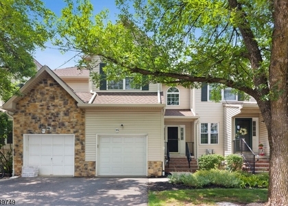 53 Dewitt Ln - Photo 1