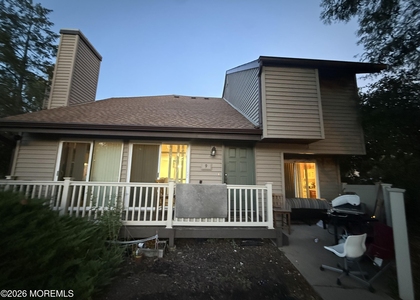 9 Cotswold Circle - Photo 1