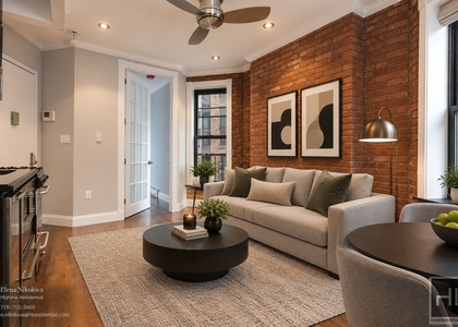 West 103 Street - Photo 1