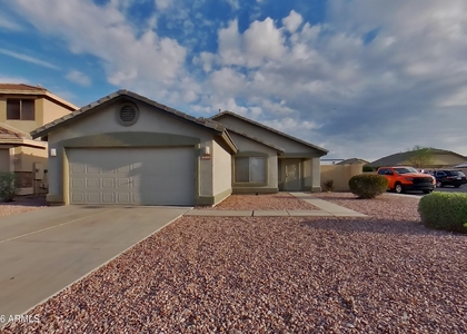 8006 W Pima Street - Photo 1