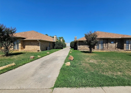 3125 Tudor Lane - Photo 1