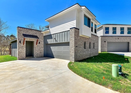 3260 W Crawford Street - Photo 1