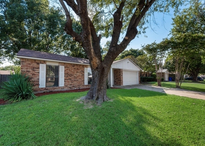 515 Forestwood Drive - Photo 1