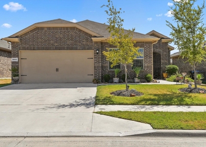 8912 Boulder Oak Boulevard - Photo 1