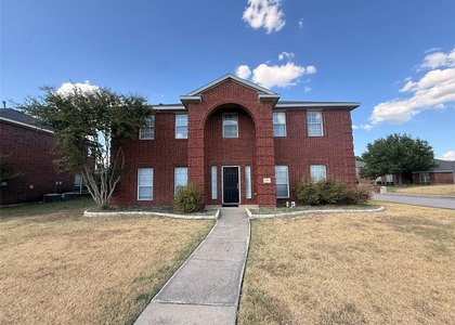 1421 Berkley Road - Photo 1