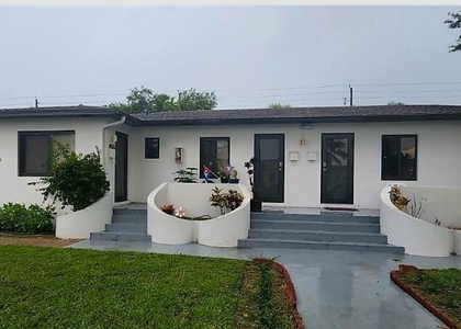 1836 Lincoln Street - Photo 1
