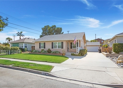 712 E Alder - Photo 1