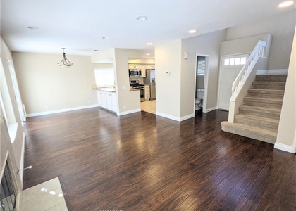 10 Santa Clara Street - Photo 1