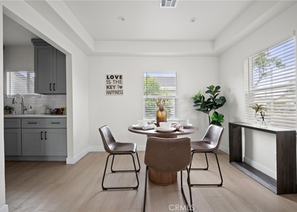 2620 W Olive Avenue - Photo 1