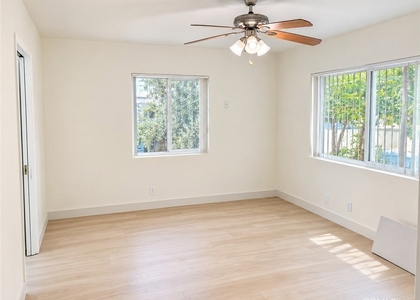 238 E Valencia Avenue E - Photo 1