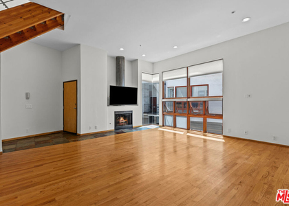 343 Rennie Avenue - Photo 1