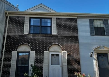 181 Hampshire Court - Photo 1