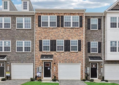 656 Arden Court - Photo 1