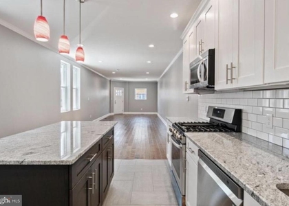 2619 E Ontario Street - Photo 1