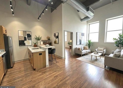 511 N Broad Street N - Photo 1