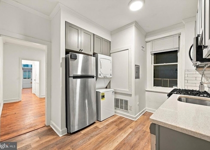 334 Lombard Street - Photo 1