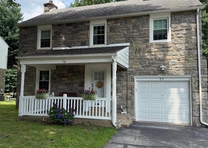 23 W Woodland Avenue - Photo 1