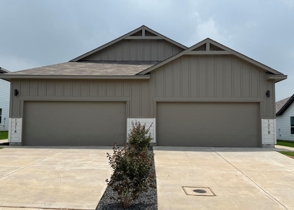 131 Schrader Dr - Photo 1