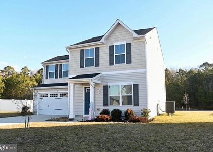 110 Mariners Way - Photo 1