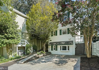 2749 Arizona Avenue Nw - Photo 1
