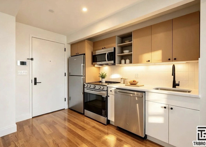 997 Rogers Avenue - Photo 1