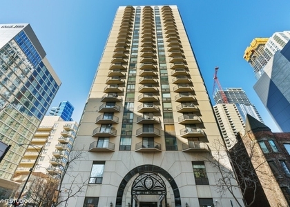 70 W Huron Street - Photo 1
