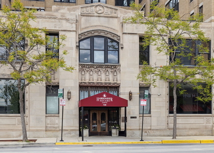 728 W Jackson Boulevard - Photo 1