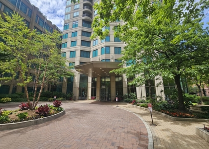 400 N La Salle Drive - Photo 1