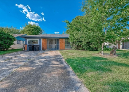 4307 Akard Street - Photo 1