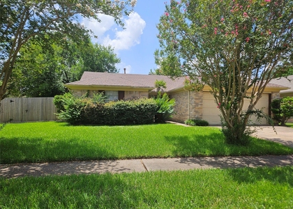 2822 Chimneystone Drive - Photo 1