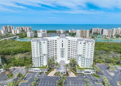 315 Dunes Boulevard - Photo 1