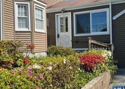 189 W Prospect - Photo 1