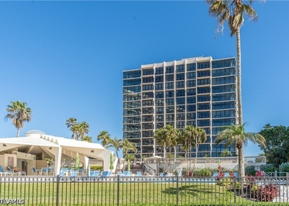 4031 Gulf Shore Boulevard N - Photo 1