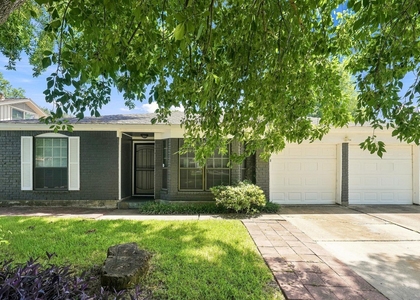 2005 Yorktown Court S - Photo 1