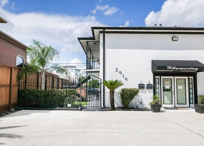 2919 Wentworth Street - Photo 1