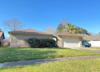 815 Ramada Drive - Photo 1