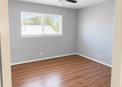 404 S Hood Street - Photo 1