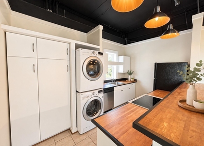 5002 Mellon Street - Photo 1