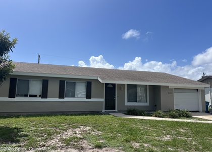 2140 Clover Street Ne - Photo 1