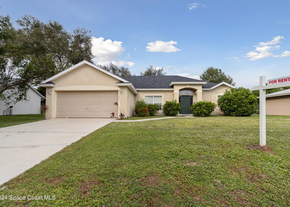 1581 Zaffer Street Nw - Photo 1